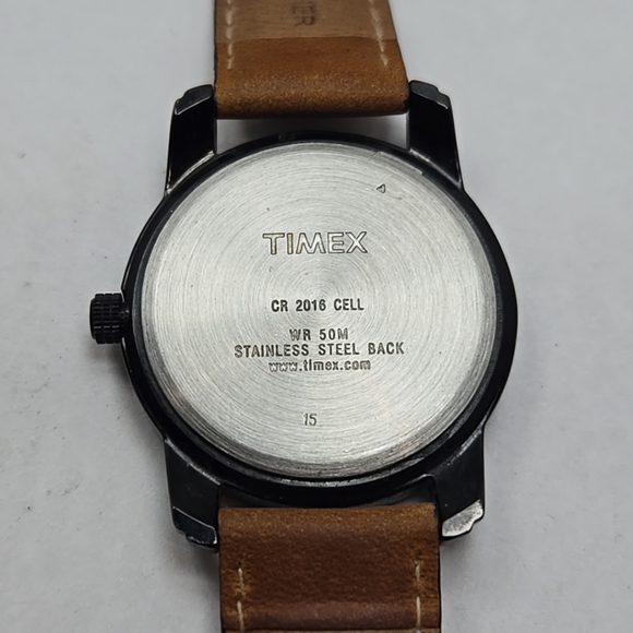 Mens Timex Highland Street 39mm Black Date Watch Indiglo Tan Leather New Battery - Picture 11 of 12